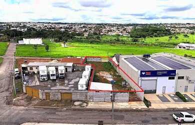 Imagem: O terreno possui 850m² de Área e está localizado em Moinho