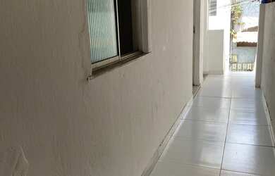 Imagem: A casa possui 2 Dormitórios, 1 Banheiro, 60m² de Área e
