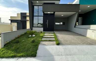 Imagem: A casa em condomínio possui 3 Dormitórios, 2 Banheiros, 2