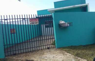 Imagem: A casa possui 2 Dormitórios, 2 Banheiros, 2 Vagas na garagem