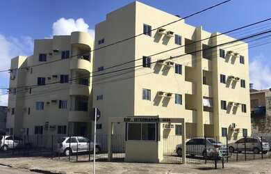 Imagem: O apartamento possui 3 Dormitórios, 1 Banheiro, 1 Vaga na garagem