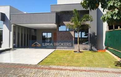 Imagem: A casa em condomínio possui 3 Dormitórios, 3 Banheiros, 4