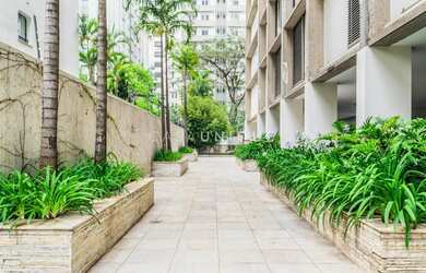 Imagem: O apartamento possui 3 Dormitórios, 4 Banheiros, 2 Vagas na