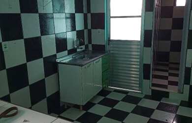 Imagem: A casa possui 2 Dormitórios, 1 Banheiro, 70m² de Área e