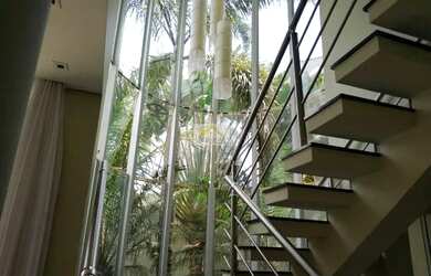 Imagem: A casa em condomínio possui 3 Dormitórios, 5 Banheiros, 4