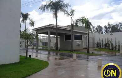 Imagem: A casa em condomínio possui 3 Dormitórios, 4 Banheiros, 2