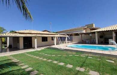 Imagem: A casa em condomínio possui 3 Dormitórios, 3 Banheiros, 3