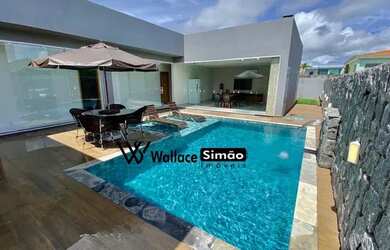 Imagem: A casa em condomínio possui 4 Dormitórios, 5 Banheiros, 5