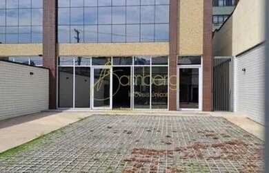 Imagem: O depósito possui 5 Vagas na garagem, 400m² de Área, Imóvel