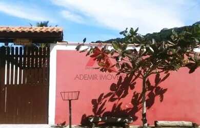 Imagem: A casa possui 2 Dormitórios, 1 Banheiro, 80m² de Área e