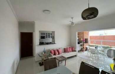 Imagem: O apartamento possui 3 Dormitórios, 3 Banheiros, 2 Vagas na