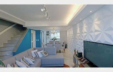 Imagem: A casa possui 4 Dormitórios, 3 Banheiros, 246m² de Área e