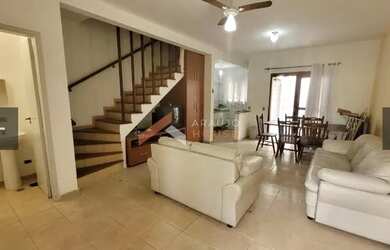 Imagem: A casa em condomínio possui 2 Dormitórios, 3 Banheiros, 2