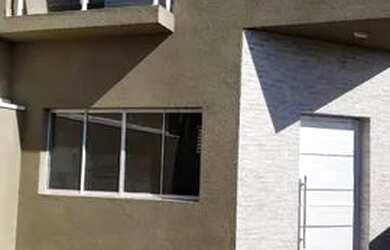 Imagem: A casa em condomínio possui 3 Dormitórios, 3 Banheiros, 2