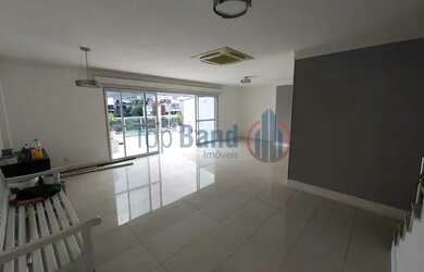 Imagem: O apartamento na cobertura possui 3 Dormitórios, 1 Banheiro