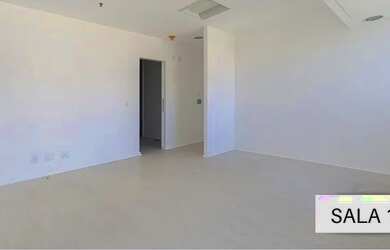 Imagem: O depósito possui 1 Vaga na garagem, 49m² de Área e está