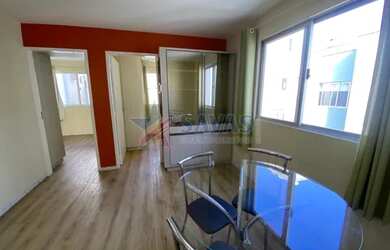 Imagem: O apartamento possui 2 Dormitórios, 1 Banheiro, 1 Vaga na garagem