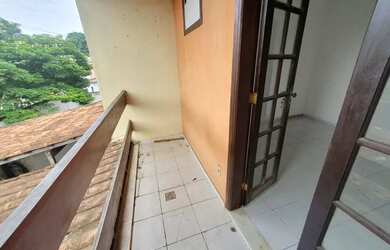 Imagem: A casa possui 2 Dormitórios, 2 Banheiros, 1 Vaga na garagem