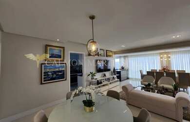 Imagem: O apartamento possui 3 Dormitórios, 5 Banheiros, 2 Vagas na