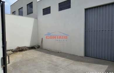 Imagem: O depósito possui 3 Vagas na garagem, 200m² de Área e está