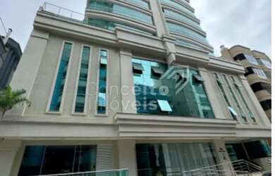 Imagem: O apartamento possui 4 Dormitórios, 5 Banheiros, 3 Vagas na