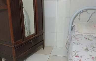 Imagem 2: Quarto solteiro Quarto com aluguel por R$950 /mês