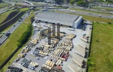 Imagem: O depósito possui 7.629m² de Área e está localizado em