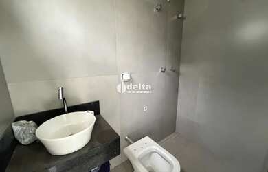 Imagem 3: Casa em condomínio disponível para locação no bairro Grand Ville em...