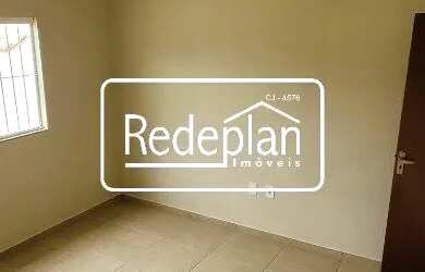 Imagem: A casa possui 2 Dormitórios, 1 Banheiro, 2 Vagas na garagem