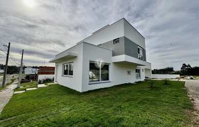 Imagem 3: Casa nova com 4 dormitórios 2 suítes , 4 banheiros e gourmet com churrasqueira