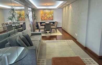 Imagem: O apartamento possui 4 Dormitórios, 3 Banheiros, 2 Vagas na