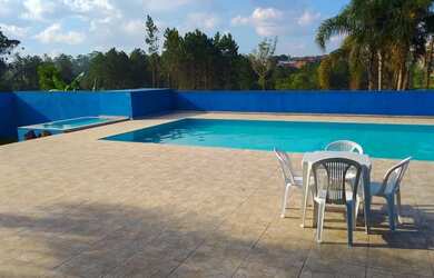 Imagem 3: Casa com piscina para finais de semana e feriado