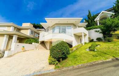 Imagem 5: Casa de condomínio com 431.49 m², 4 quartos sendo 4 suítes para alugar...