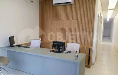 Imagem 3: Casa comercial disponível para aluguel no bairro Martins em Uberlândia