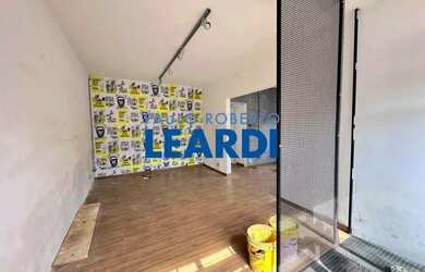 Imagem: A casa possui 2 Dormitórios, 1 Banheiro, 5 Vagas na garagem