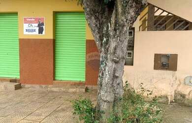 Imagem: A casa possui 2 Dormitórios, 1 Banheiro, 204m² de Área e