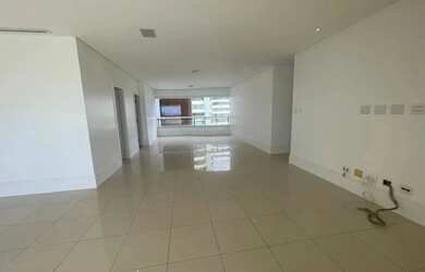 Imagem: O apartamento possui 3 Dormitórios, 5 Banheiros, 5 Vagas na