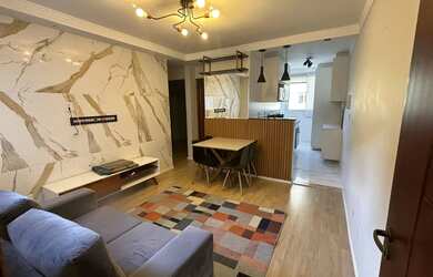 Imagem: O apartamento possui 2 Dormitórios, 1 Banheiro, 1 Vaga na garagem