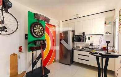 Imagem: O apartamento possui 1 Dormitório, 1 Banheiro, 27m² de Área