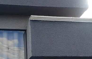 Imagem: A casa possui 3 Dormitórios, 2 Banheiros, 3 Vagas na garagem