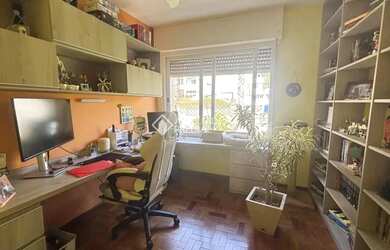 Imagem: O apartamento possui 3 Dormitórios, 2 Banheiros, 1 Vaga na