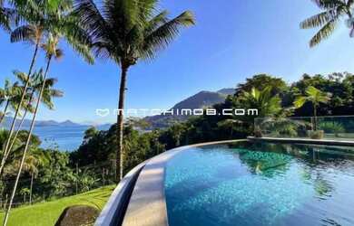 Imagem: A casa em condomínio à venda possui 5 Dormitórios, 5 Banheiros