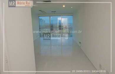 Imagem: O depósito possui 1 Vaga na garagem, 30m² de Área e está