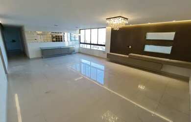 Imagem: O apartamento possui 5 Dormitórios, 5 Banheiros, 3 Vagas na