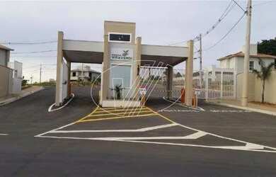 Imagem: A casa em condomínio possui 3 Dormitórios, 5 Banheiros, 4