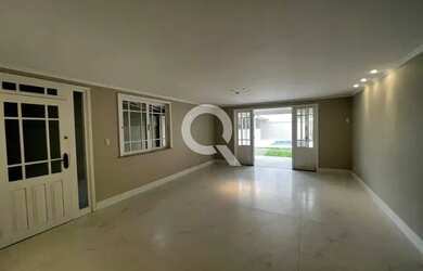 Imagem: A casa em condomínio possui 3 Dormitórios, 3 Banheiros, 200m²