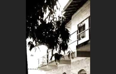 Imagem: A pousada chalé possui 1 Dormitório, 1 Vaga na garagem e