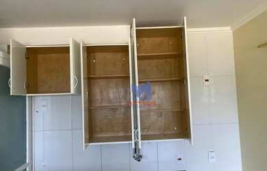 Imagem: O apartamento possui 3 Dormitórios, 1 Banheiro, 1 Vaga na garagem