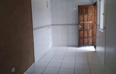 Imagem 3: Alugo Casa Iguaçu. Churrasqueira, Área de serviço, 1 Vaga na garageme2...