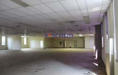 Imagem: O depósito possui 5 Vagas na garagem, 2.194m² de Área e